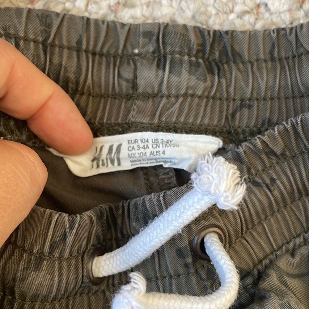 3 for $25 - H&M cotton pants - Picture 3 of 6
